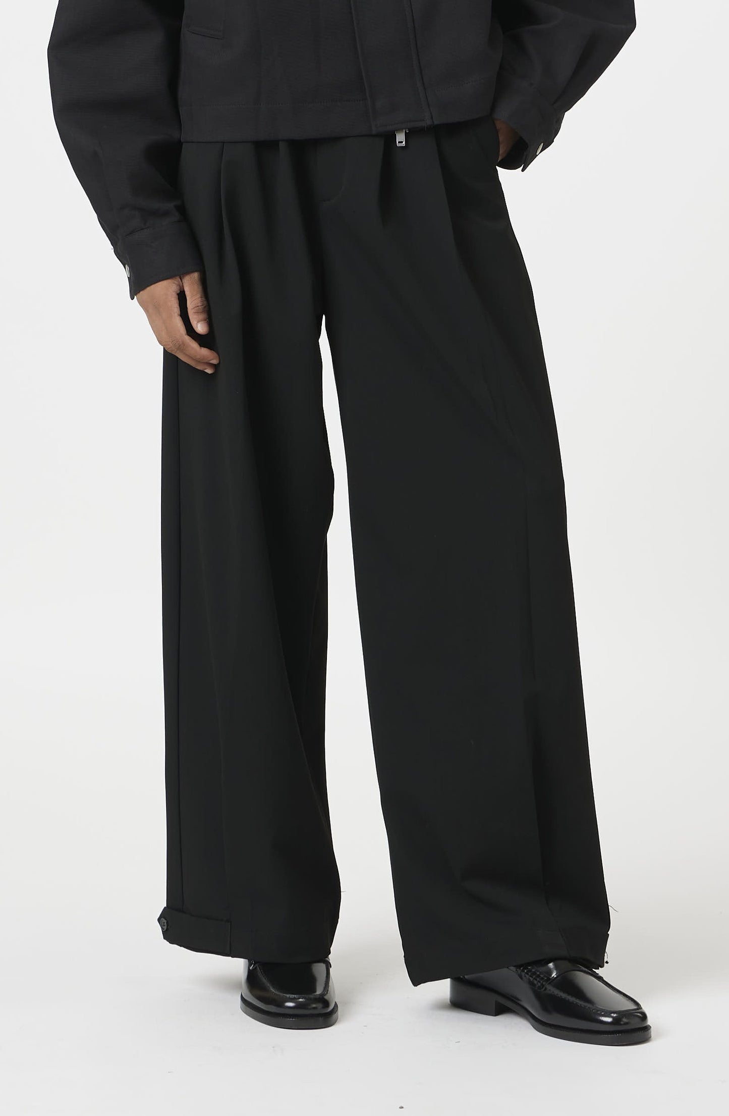 staright drawstring pants