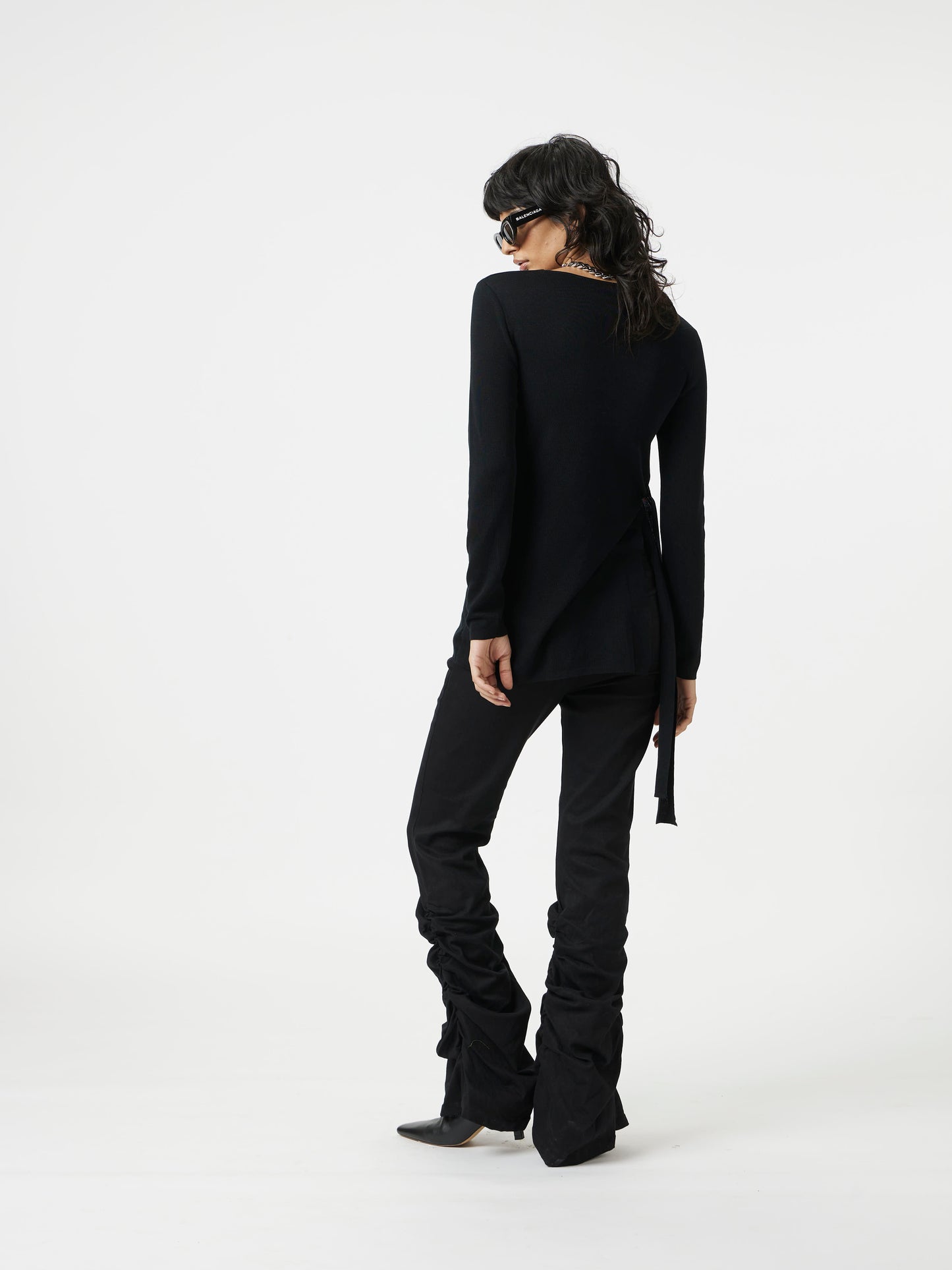 black fitted top