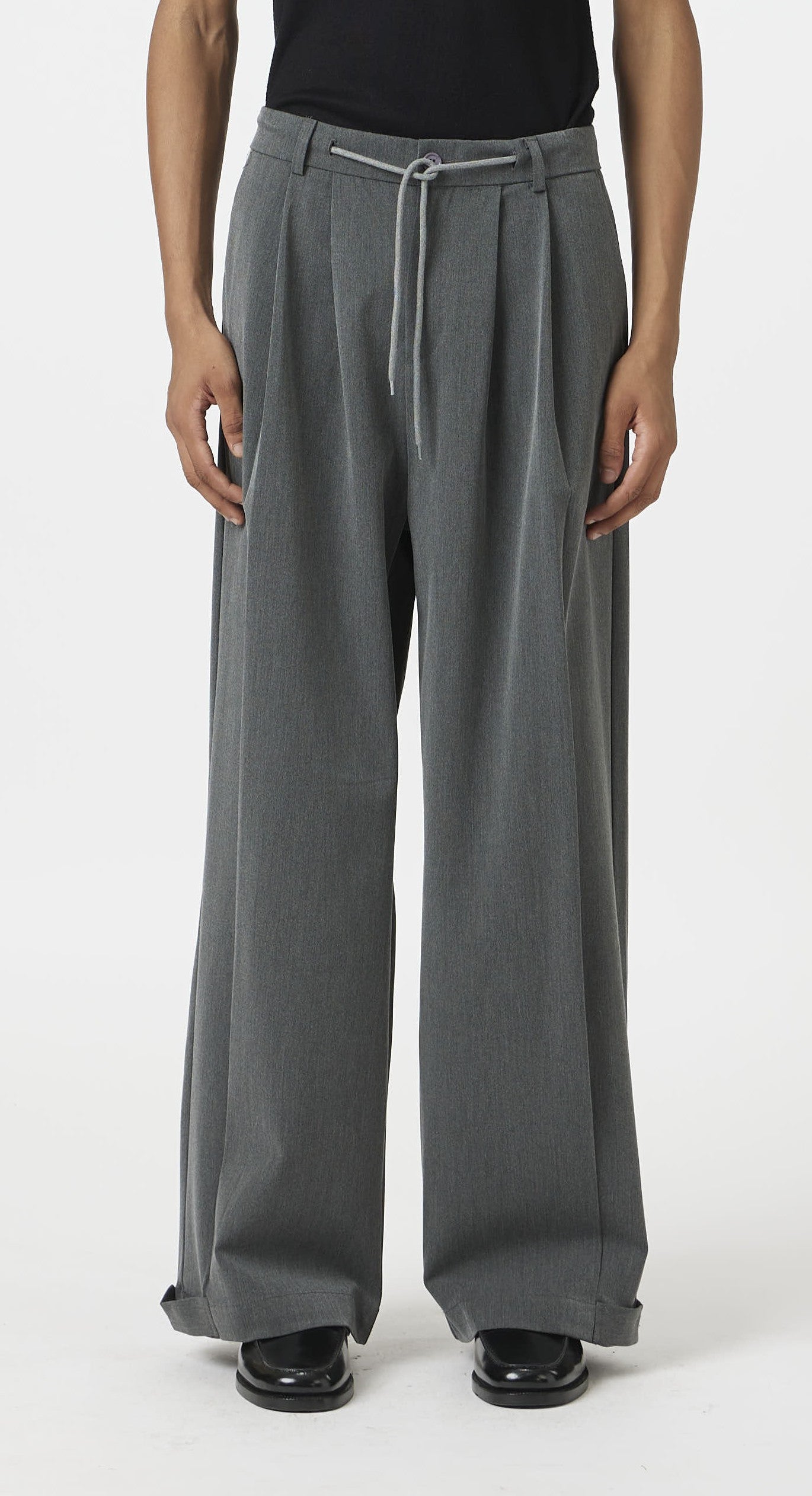 staright drawstring pants
