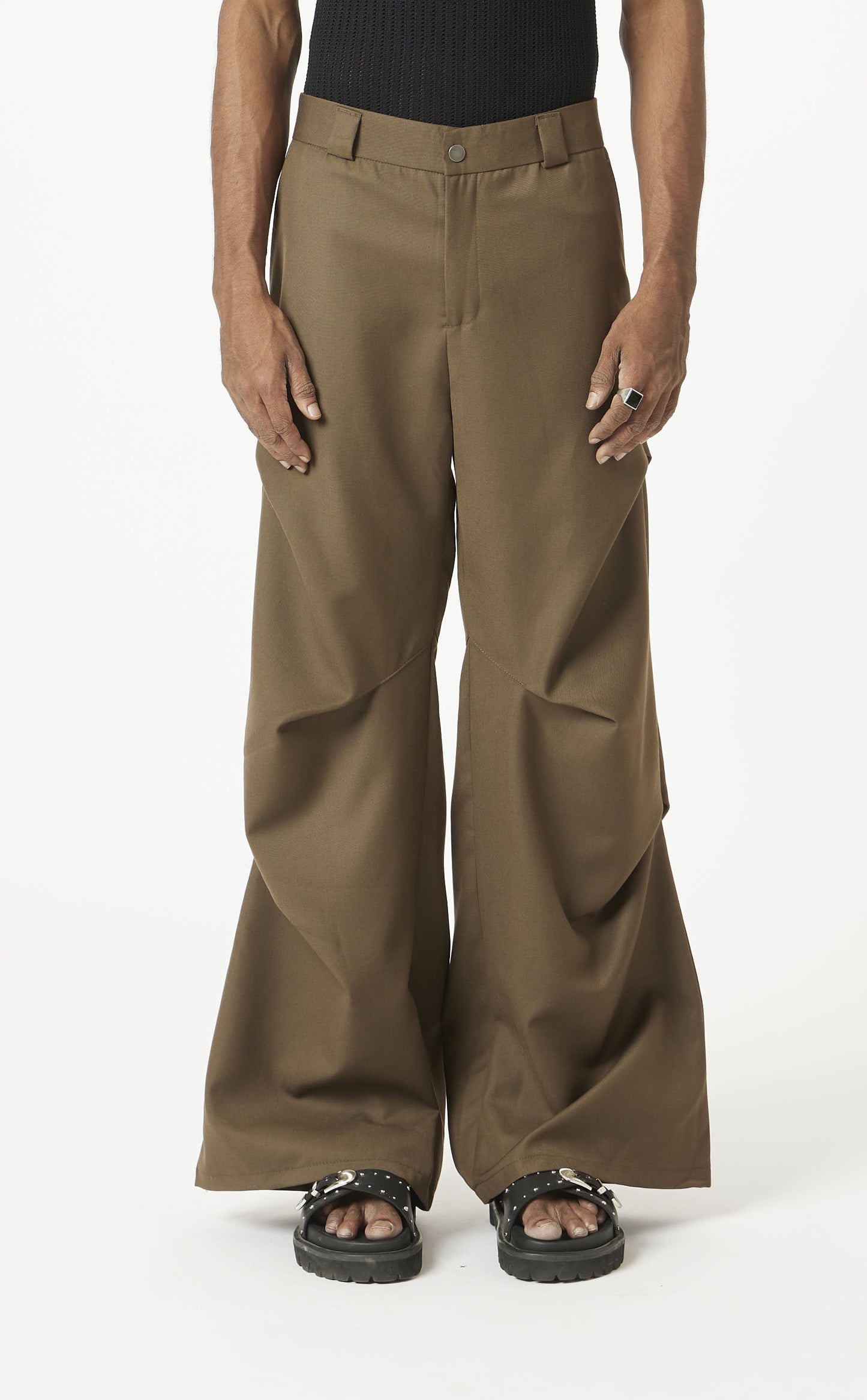 bizzare fit pants