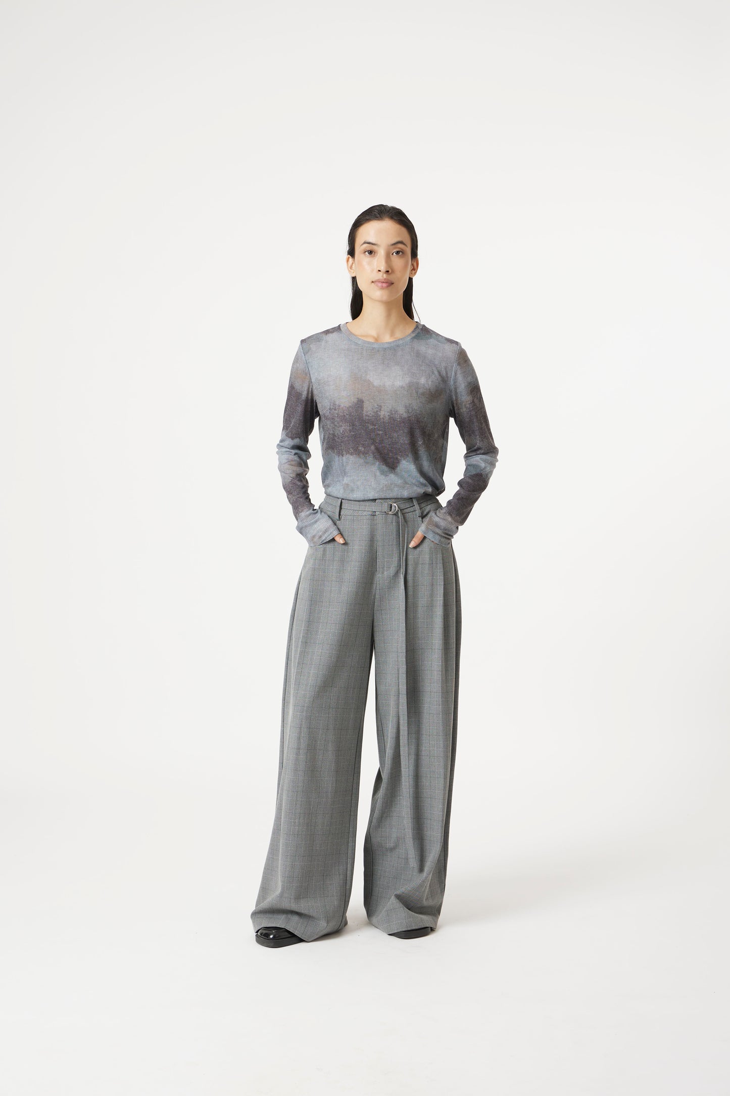 grey textured pant