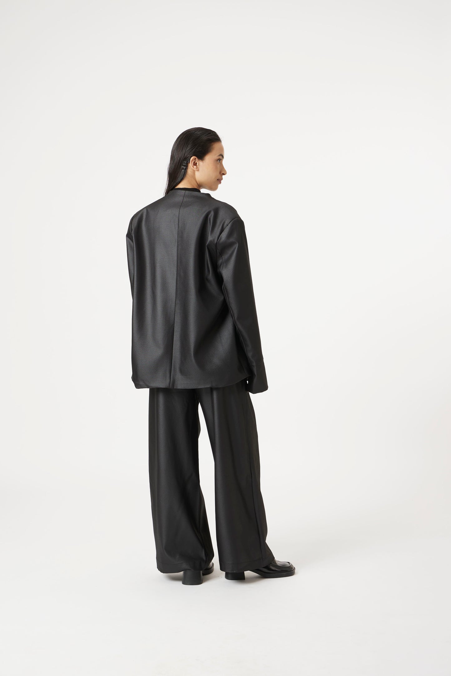 Black core suit