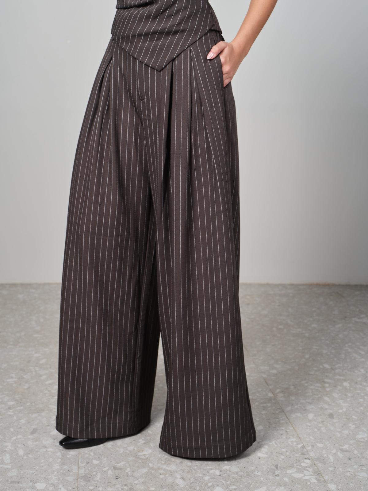 Pinstripe Asymmetric Set