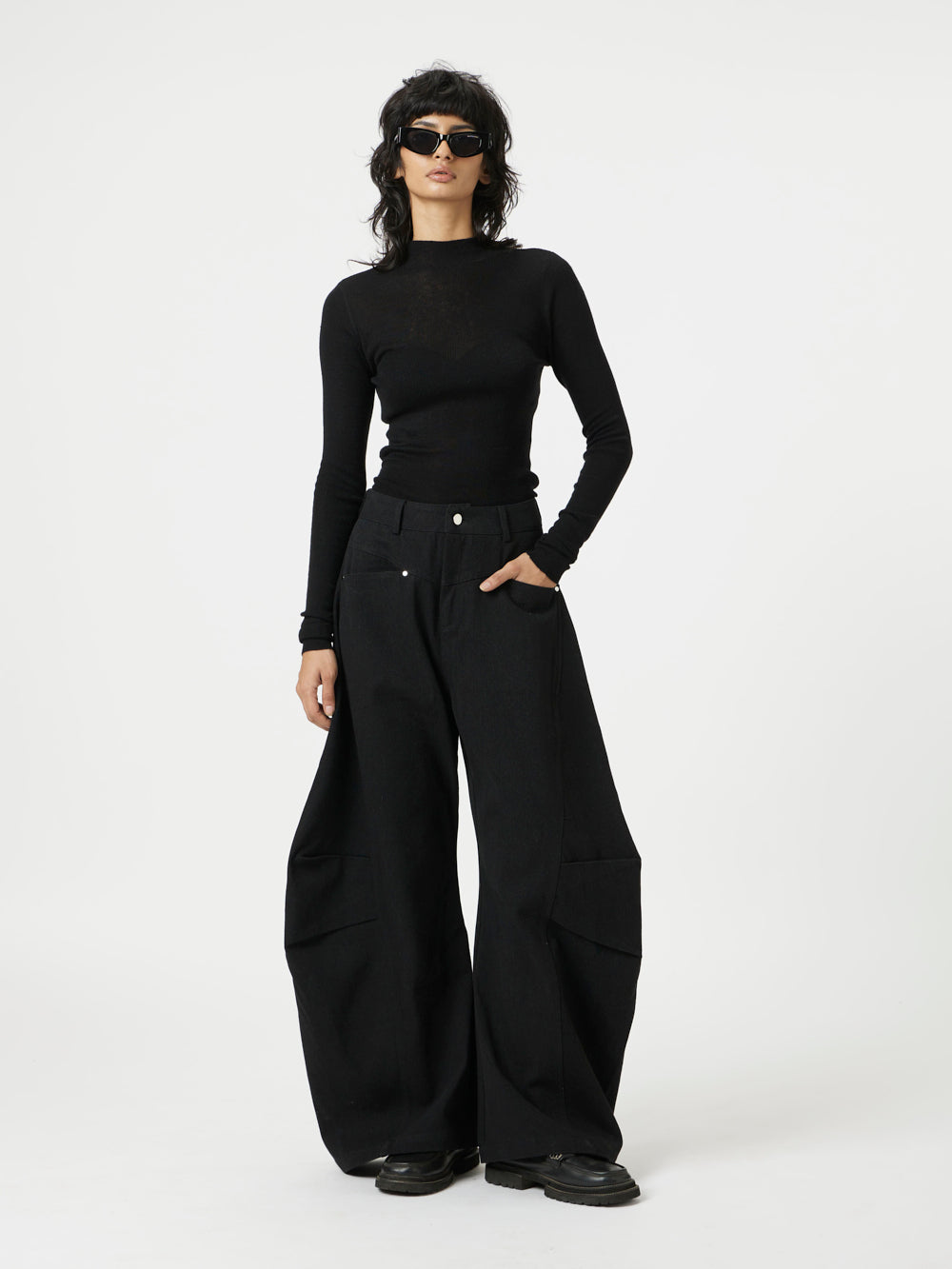 Black Full Orbit Pants