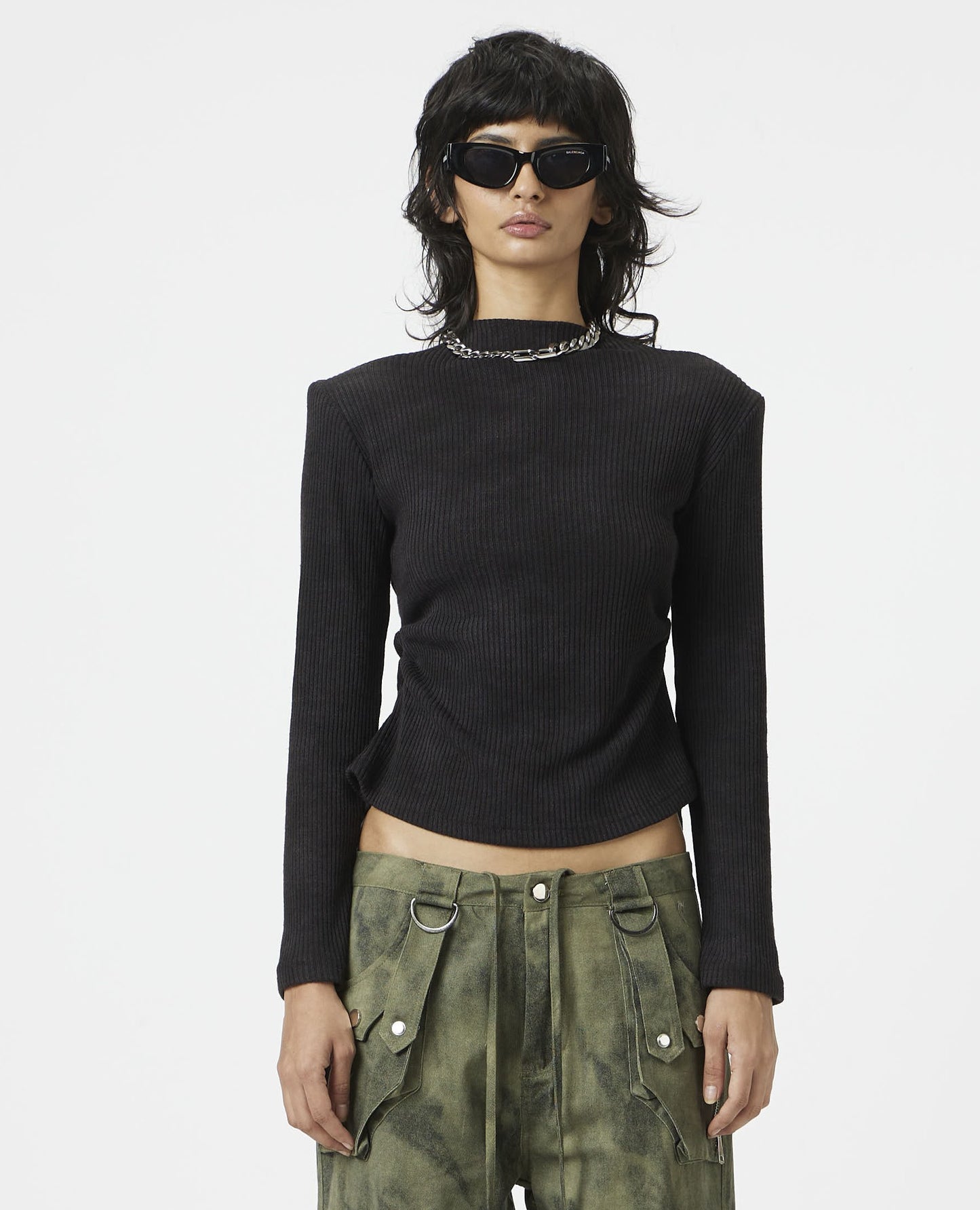 black shenn knit top