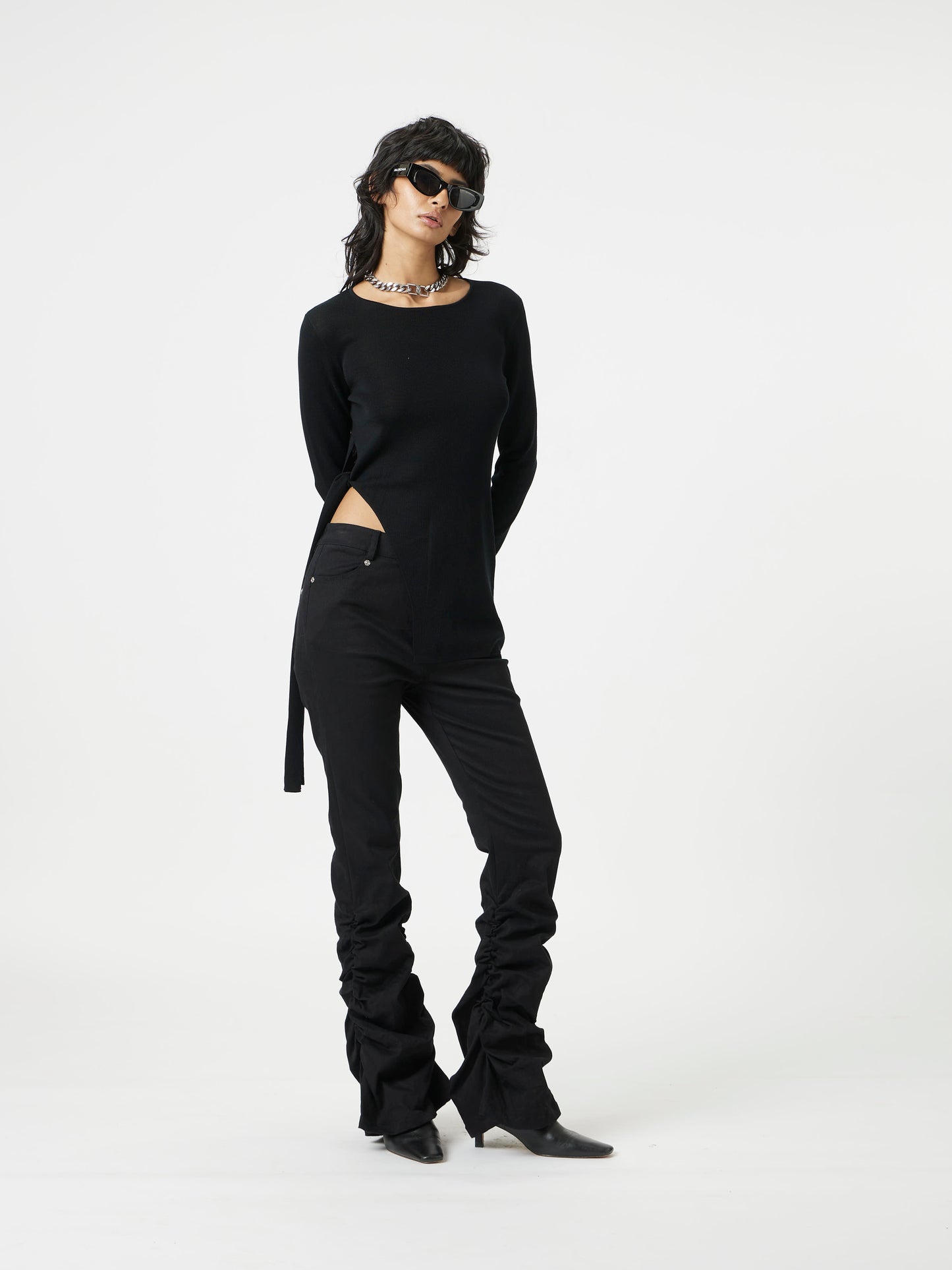 black fitted top