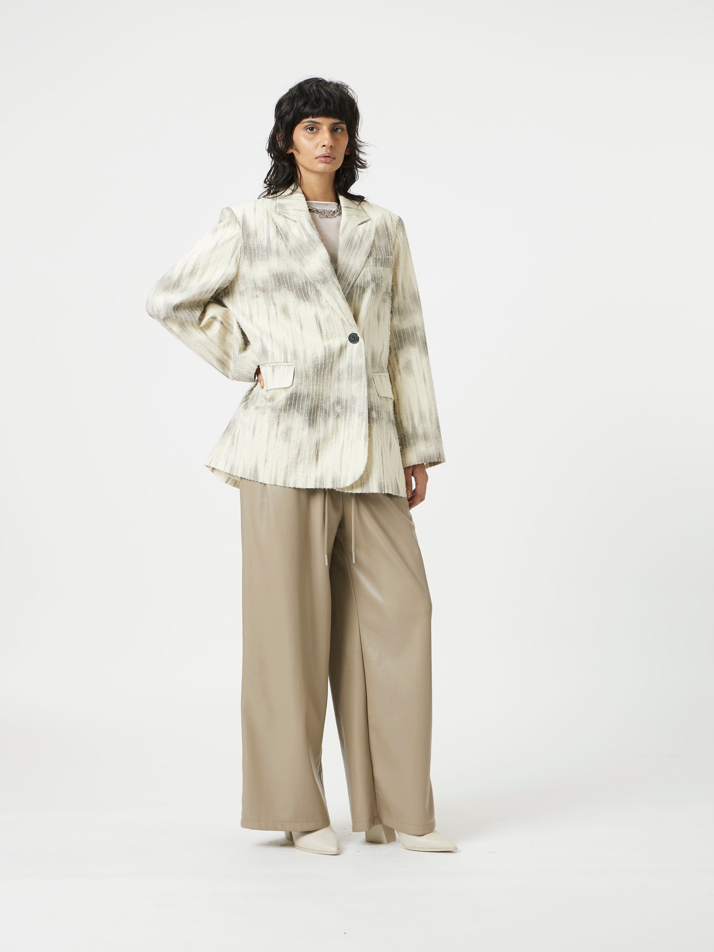 biege zip zap blazer